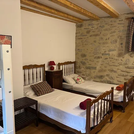 Le Castell De Сasa de vacaciones Joch