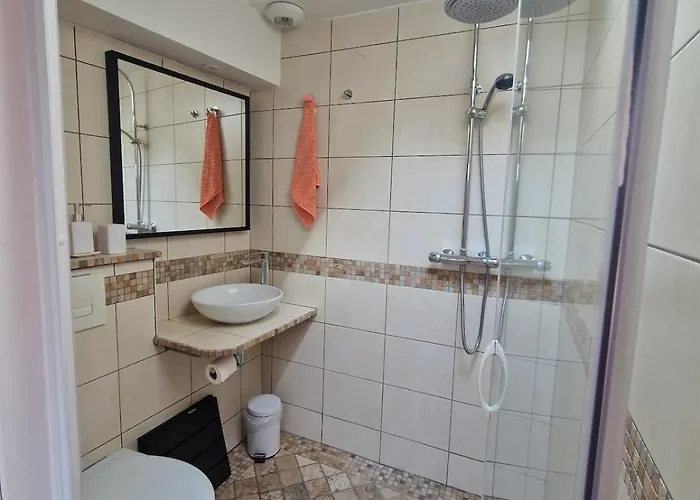 Le Castell De * Joch